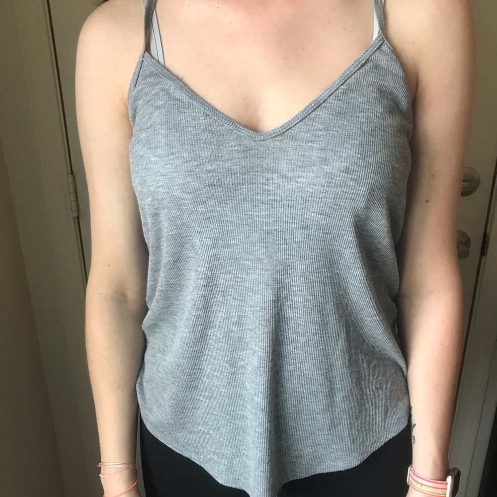 Gray tank top - Picture 2 of 3